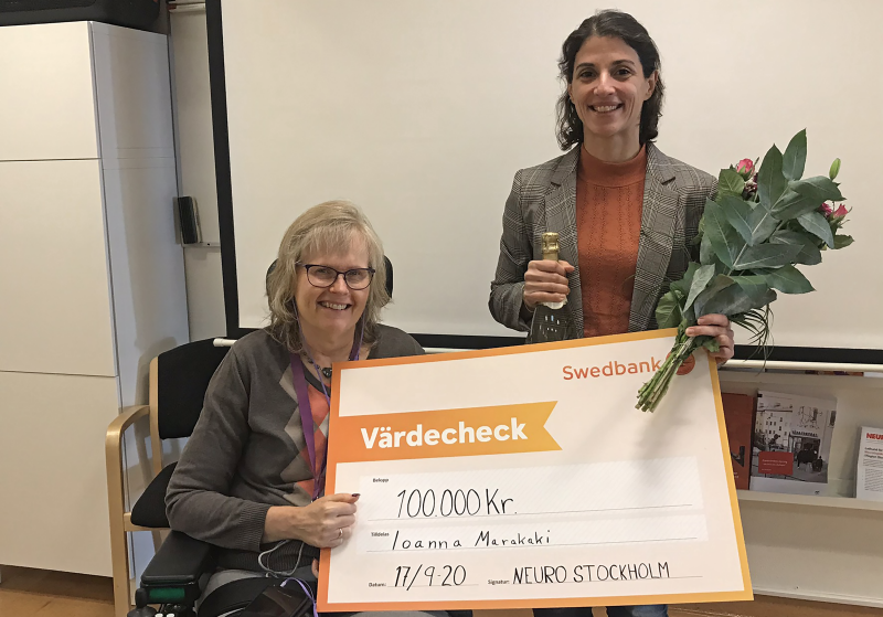 Neuro Stockholms styrelseordförande Kerstin Kjellin och Ioanna Markakis vid Centrum för neurologi